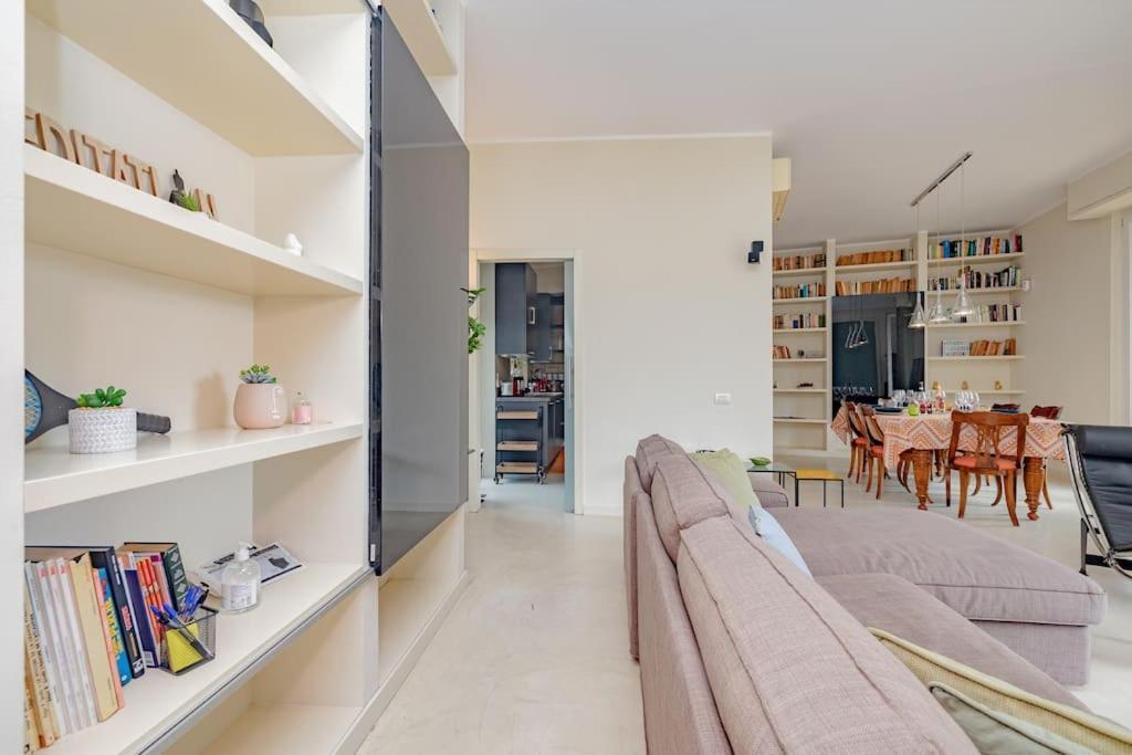 Apartment Duomo - Attico Con Terrazzo Nel Cuore Di Milan