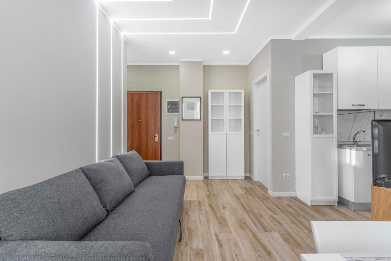 Apartment Bo13 -crescenzago- Bright - Wifi - Elegant Milan