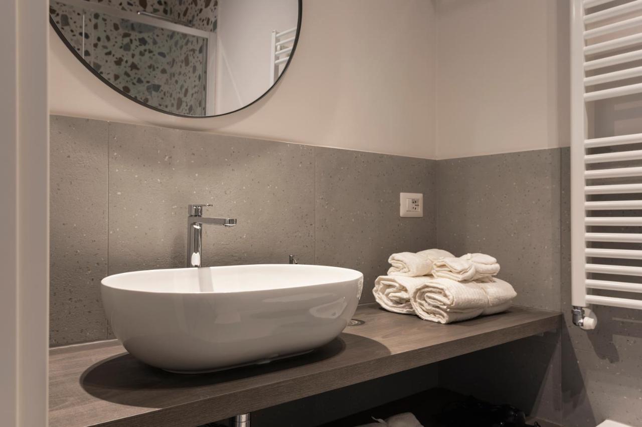 Bilocale Aleardi Apartamento Milão