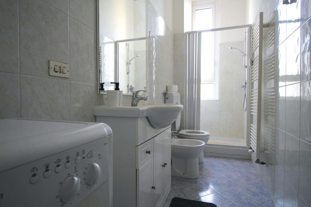 Apartamento Splendido Bilocale A 4 Fermate Dal Duomo Milão