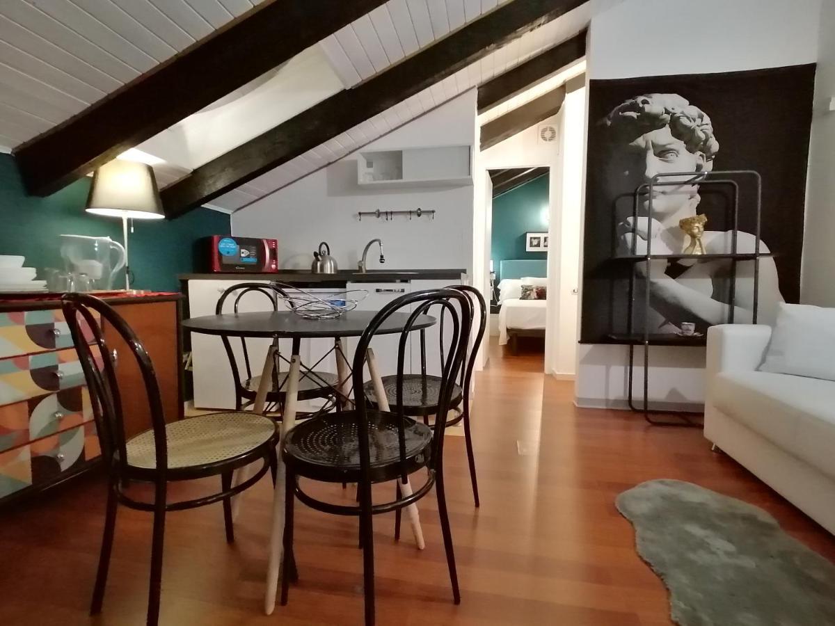 Apartment Mercanti Attic Version Milan