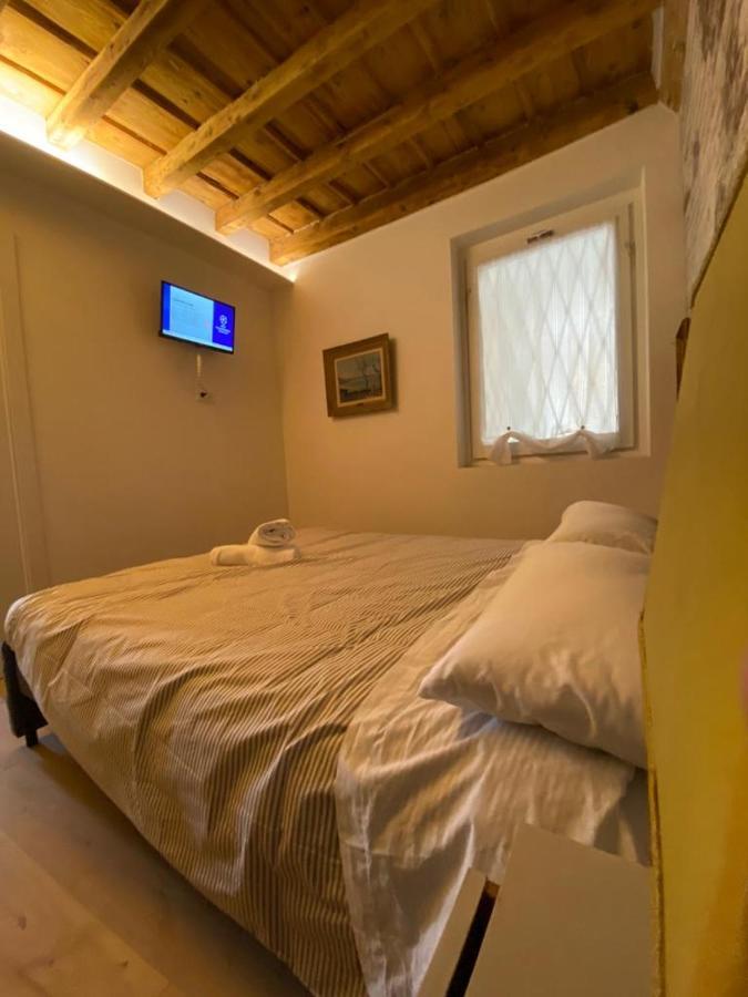 30 San Gottardo House Milan