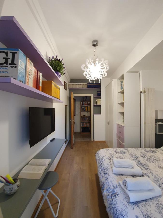 Apartment Alma Vacation In The Centre, Big Terrace Milan