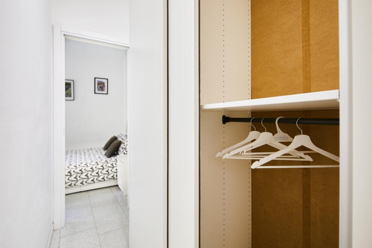 Apartment House Naviglio Quattro Milan