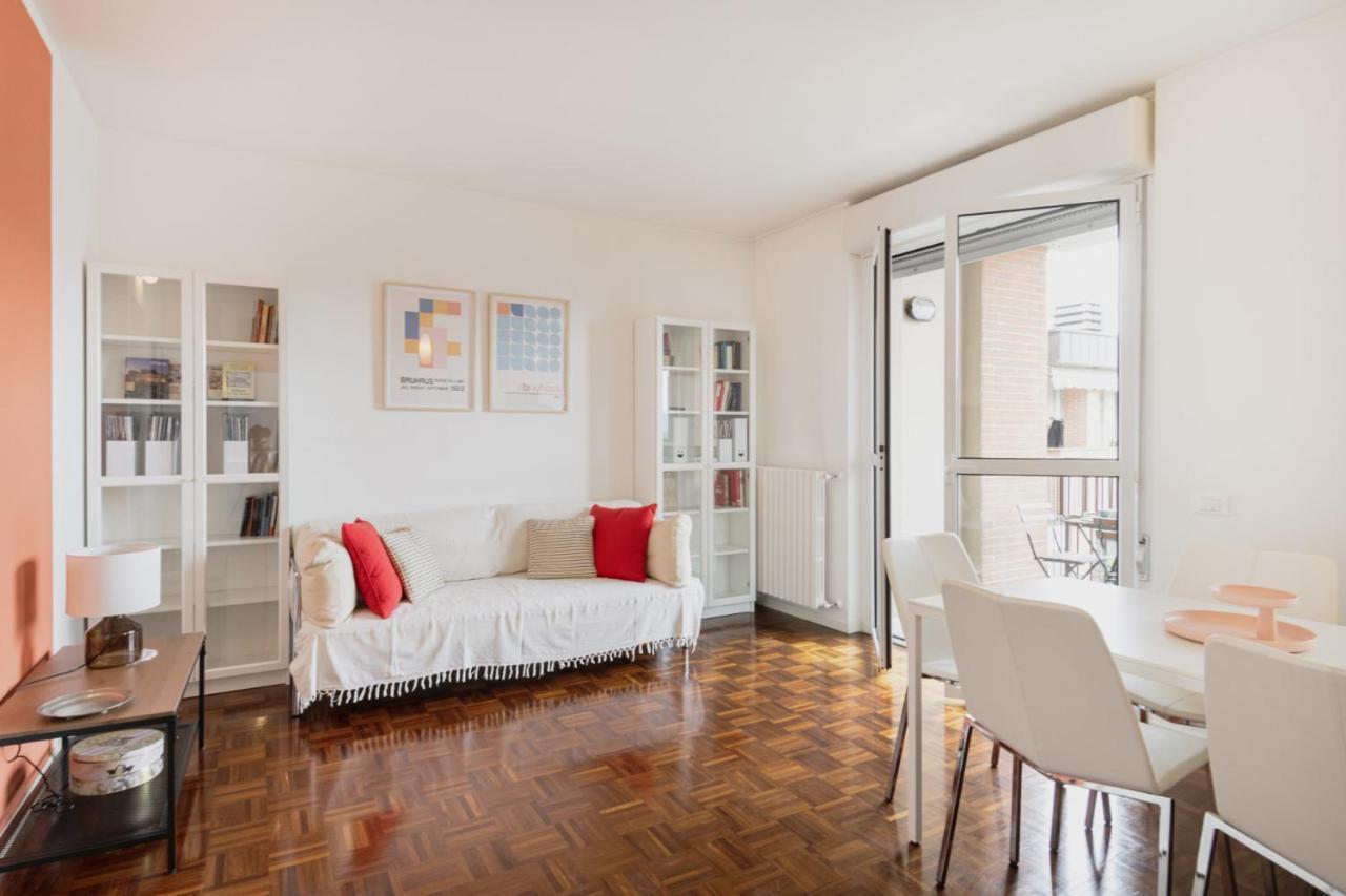 Easylife - Accogliente Dimora Con Balcone * Milan