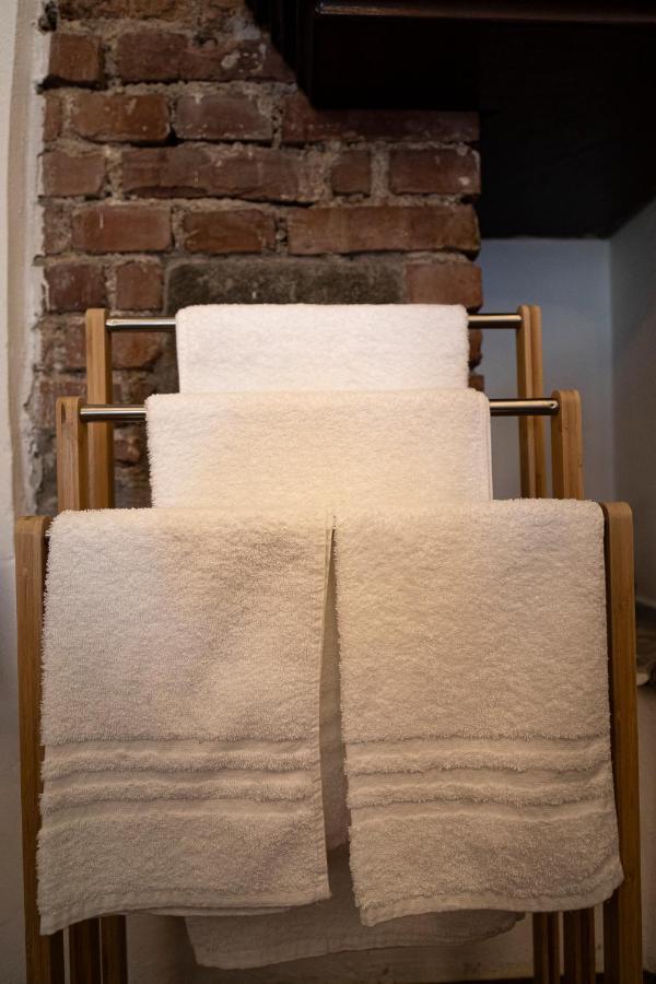 Cozy House In Naviglio Grande - Homy Apartment Milan