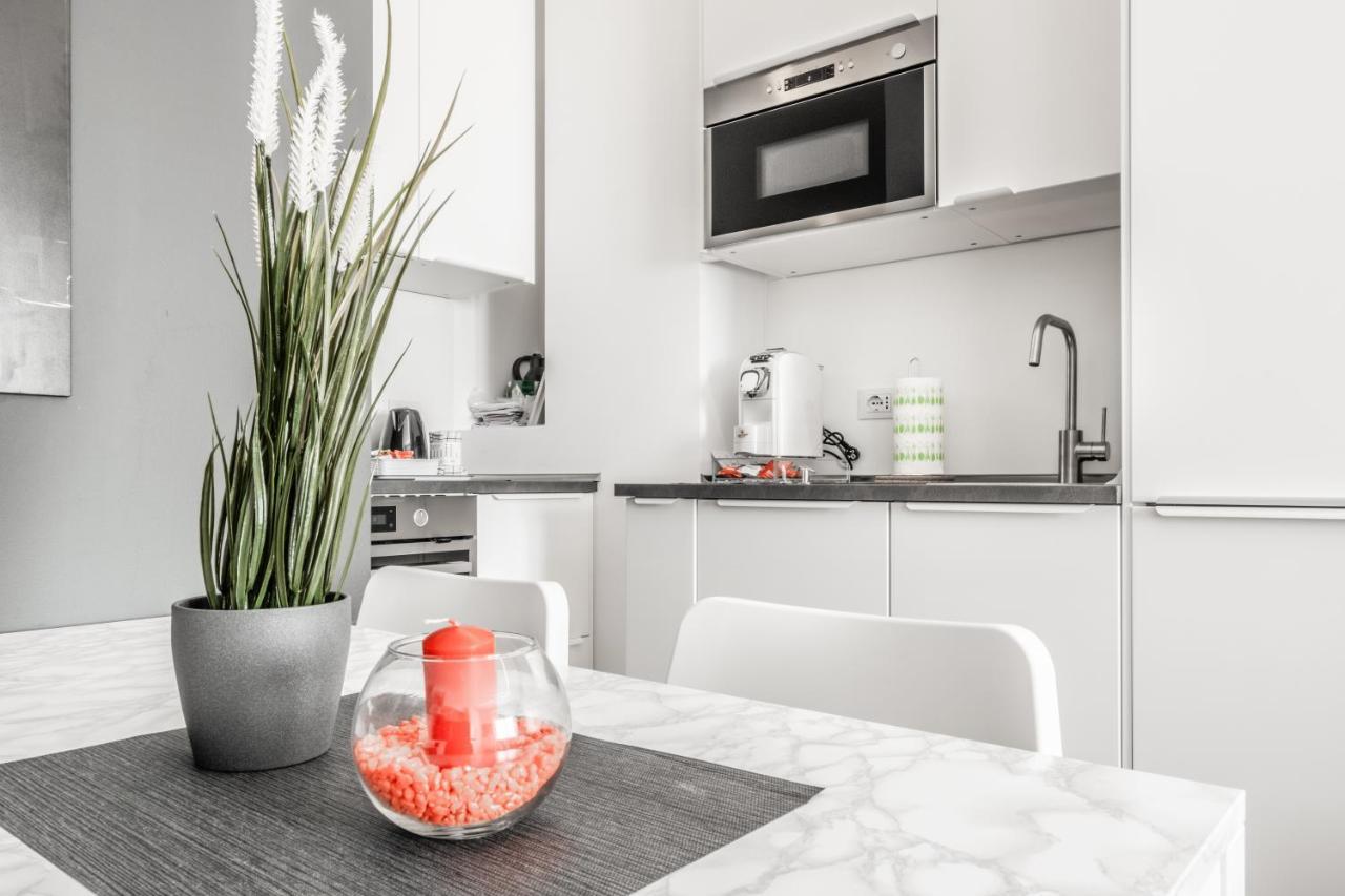 Apartment City Life House-red San Siro & Duomo *