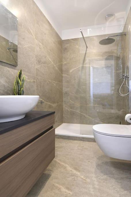 Apartment Luminoso Bilocale Con Terrazzino Milan