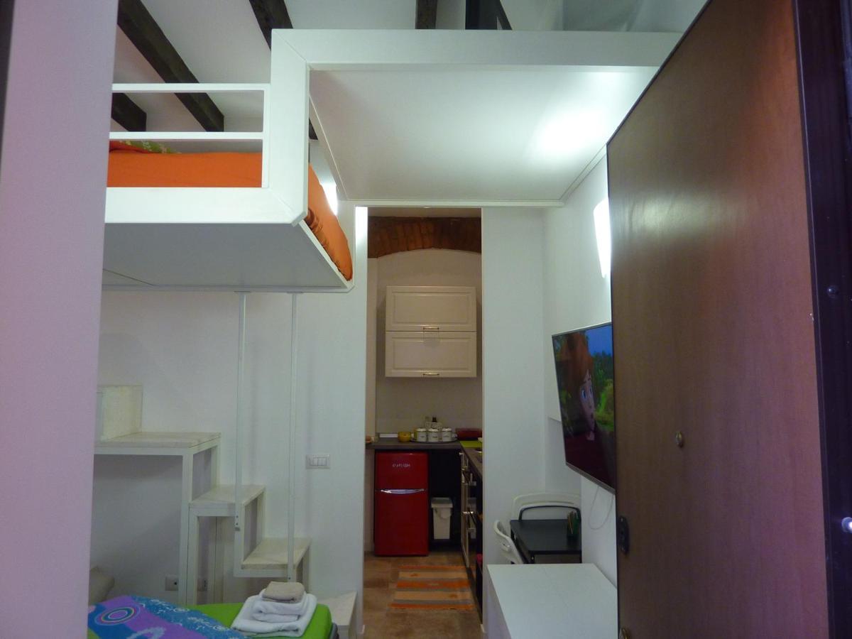 Apartment Porta Venezia Lambro 15