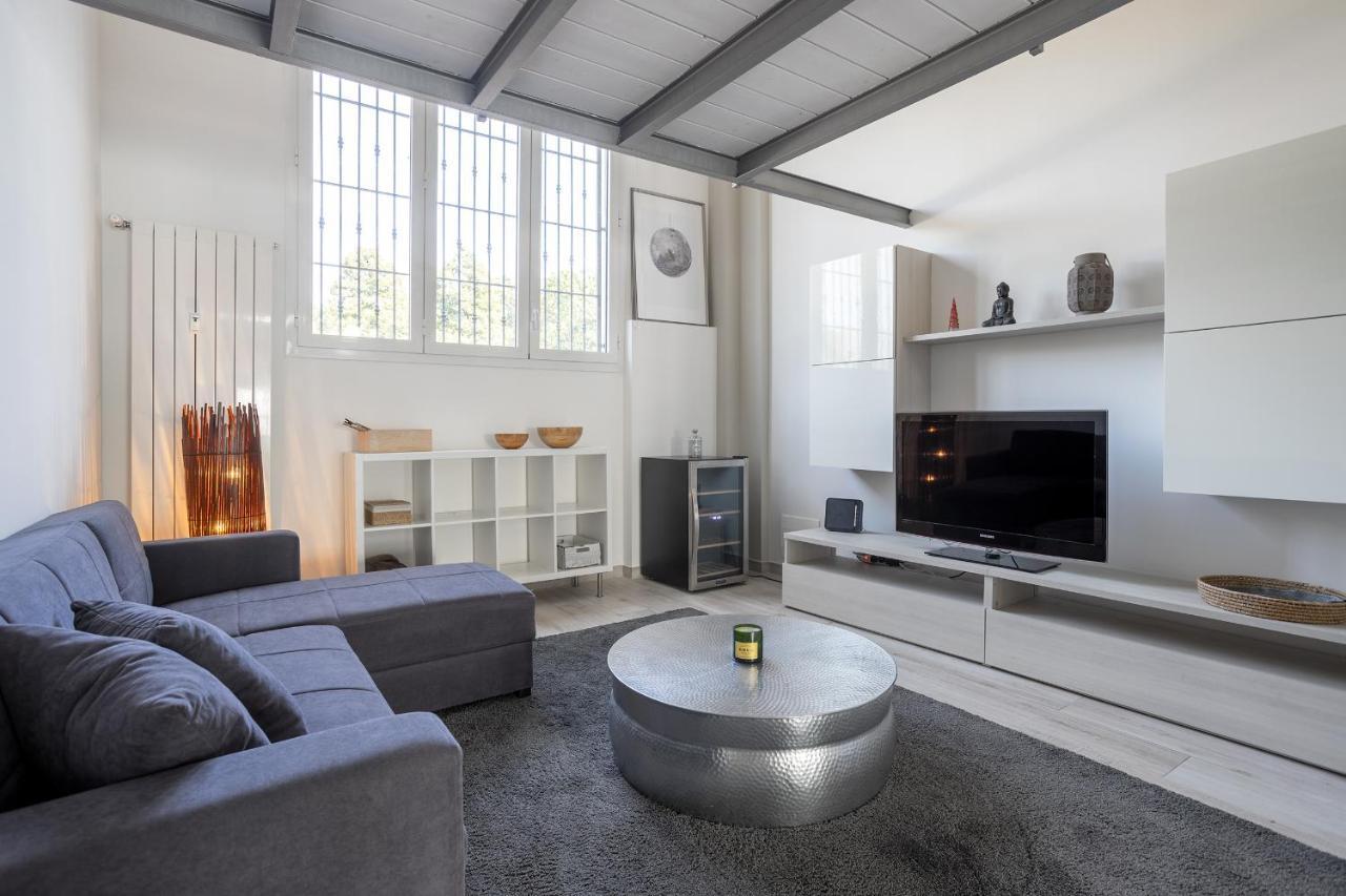 Navigli-duomo Exclusive Design Loft Su Due Piani Con Wifi Apartamento