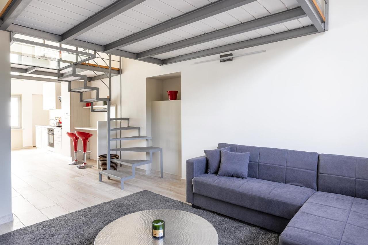 Navigli-duomo Exclusive Design Loft Su Due Piani Con Wifi Milão