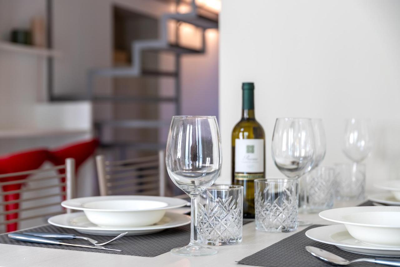 Navigli-duomo Exclusive Design Loft Su Due Piani Con Wifi Apartamento