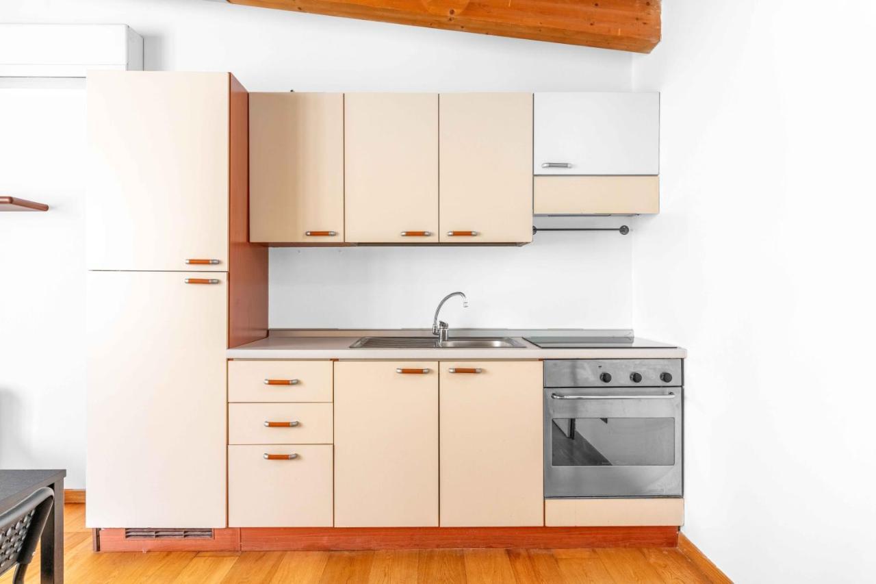 Apartment Mo37 Loreto- Duomo - Chic Milan