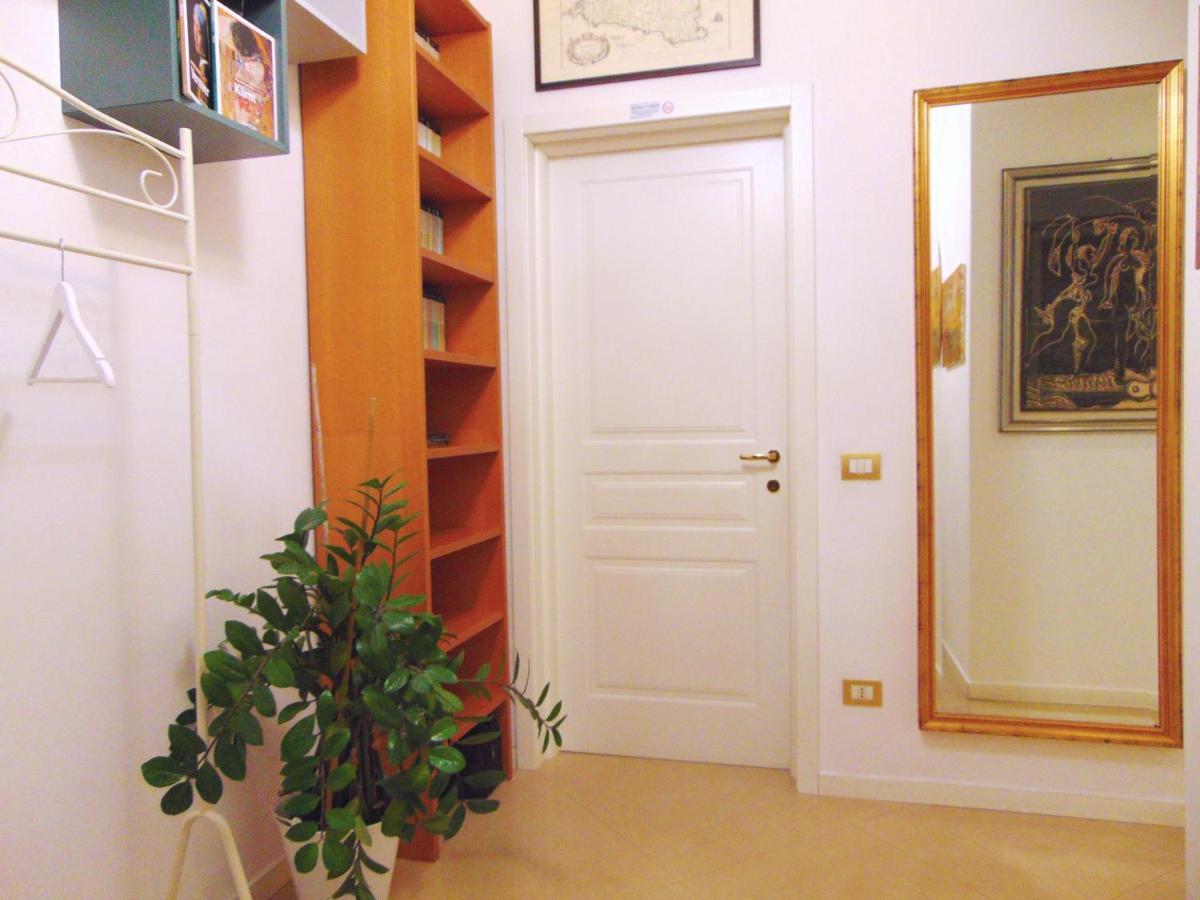 The Bedroom In Homestay Milan