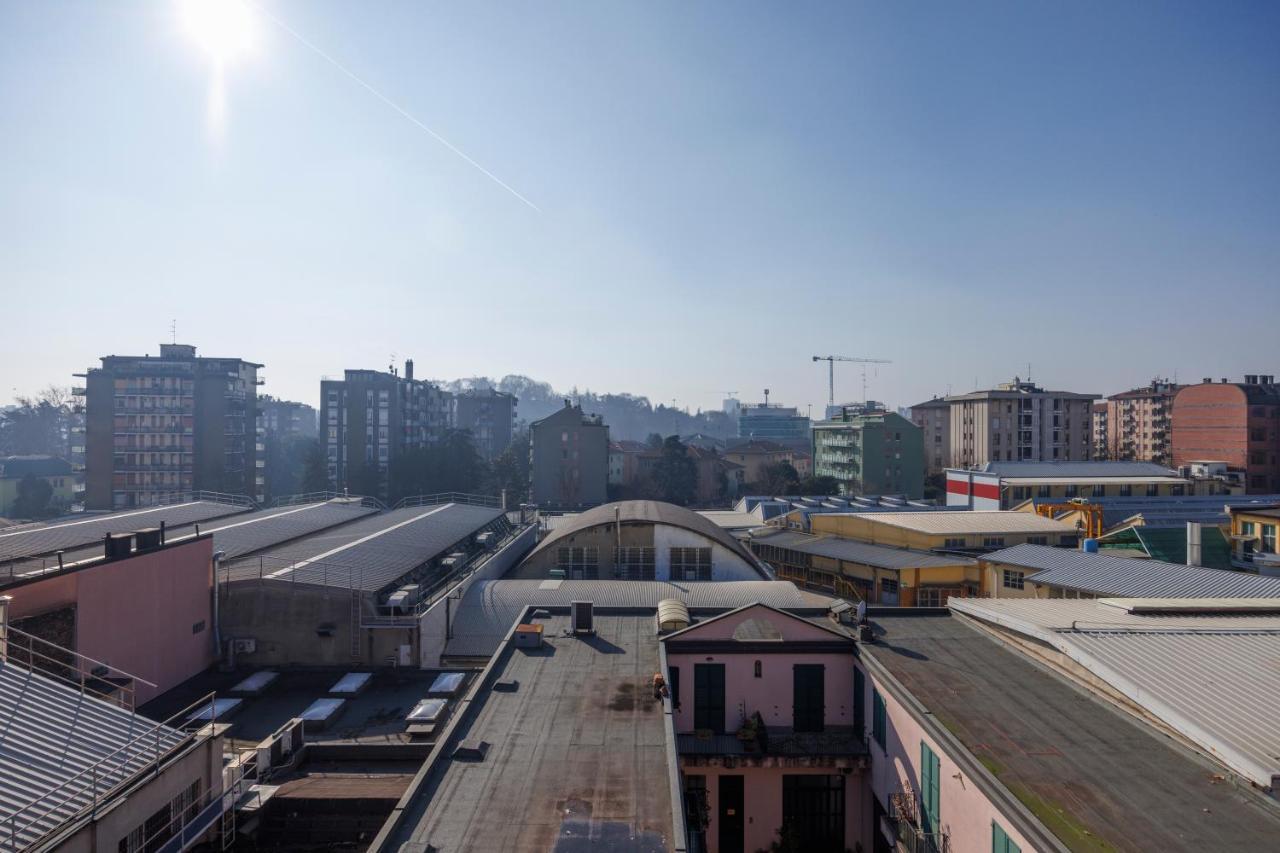 Xenia - Newly Renovated Flat In Fiera Area Apartment Milan