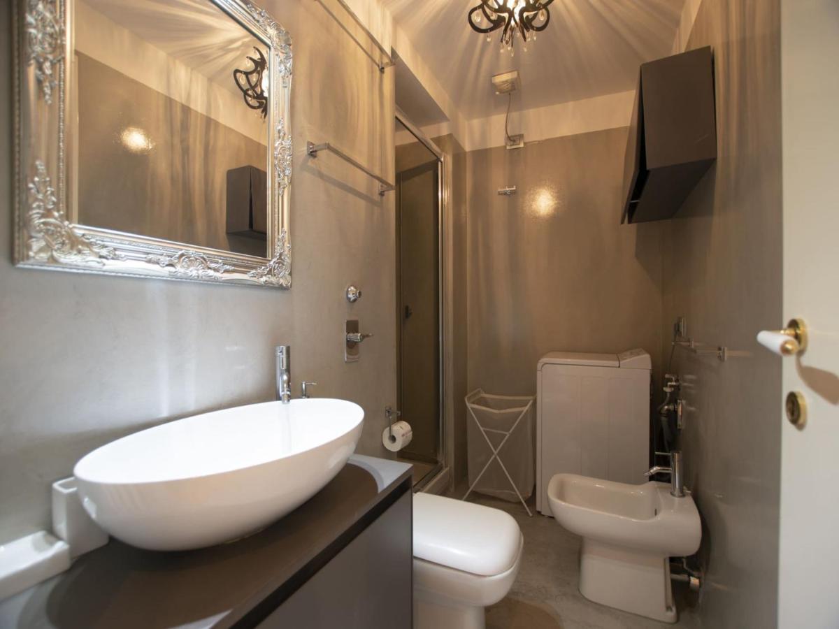 The Best Rent - Cozy Two-bedroom In Porta Romana District Appartamento Milano