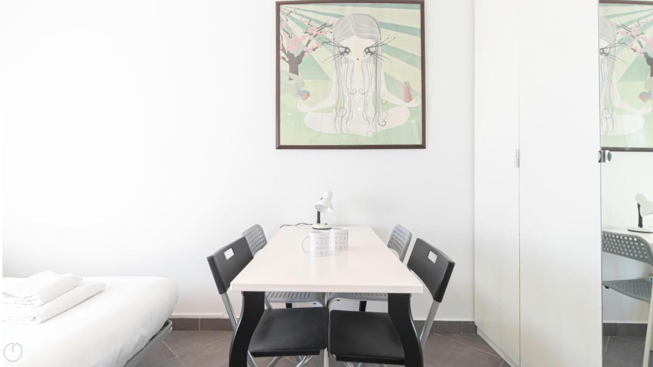 Italianway - Voghera 11 B * Milan