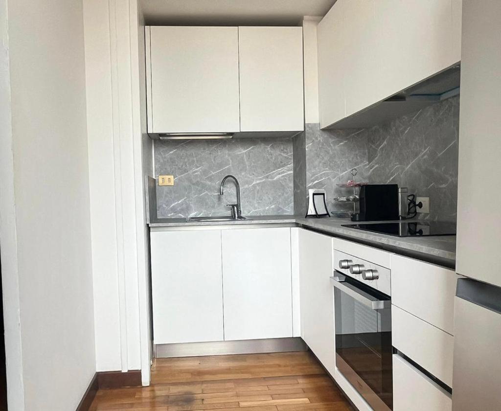Apartment Royal - Centro Cadorna Milan