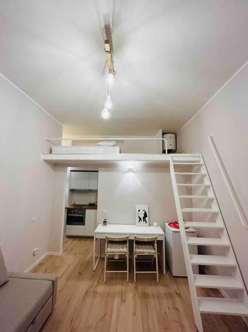 Apartment Near Bocconi Milan