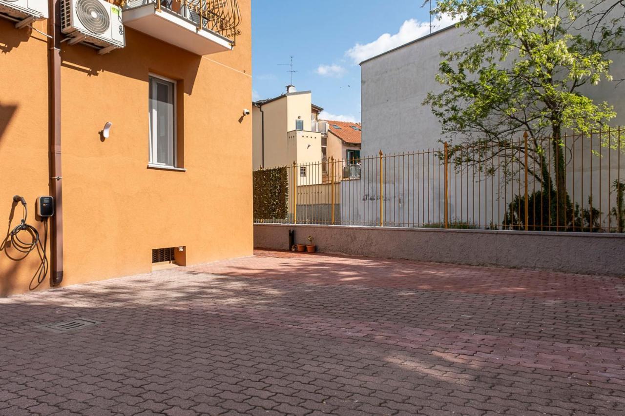 Apartment Leader 4 - Monzino - Hockey Msg Arena - Linate - Milan