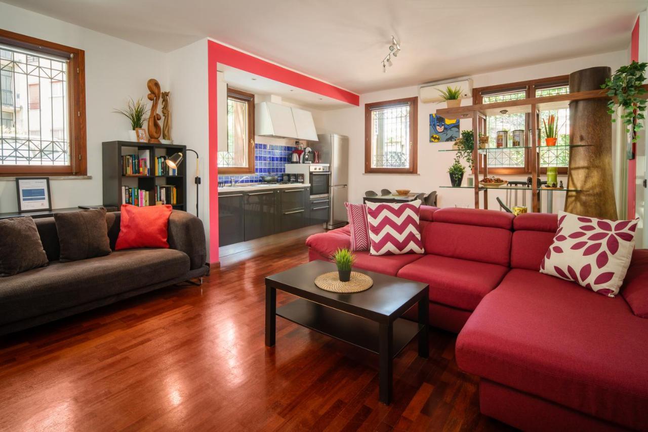 Accomodo Mib15 Bivano Navigli Milan