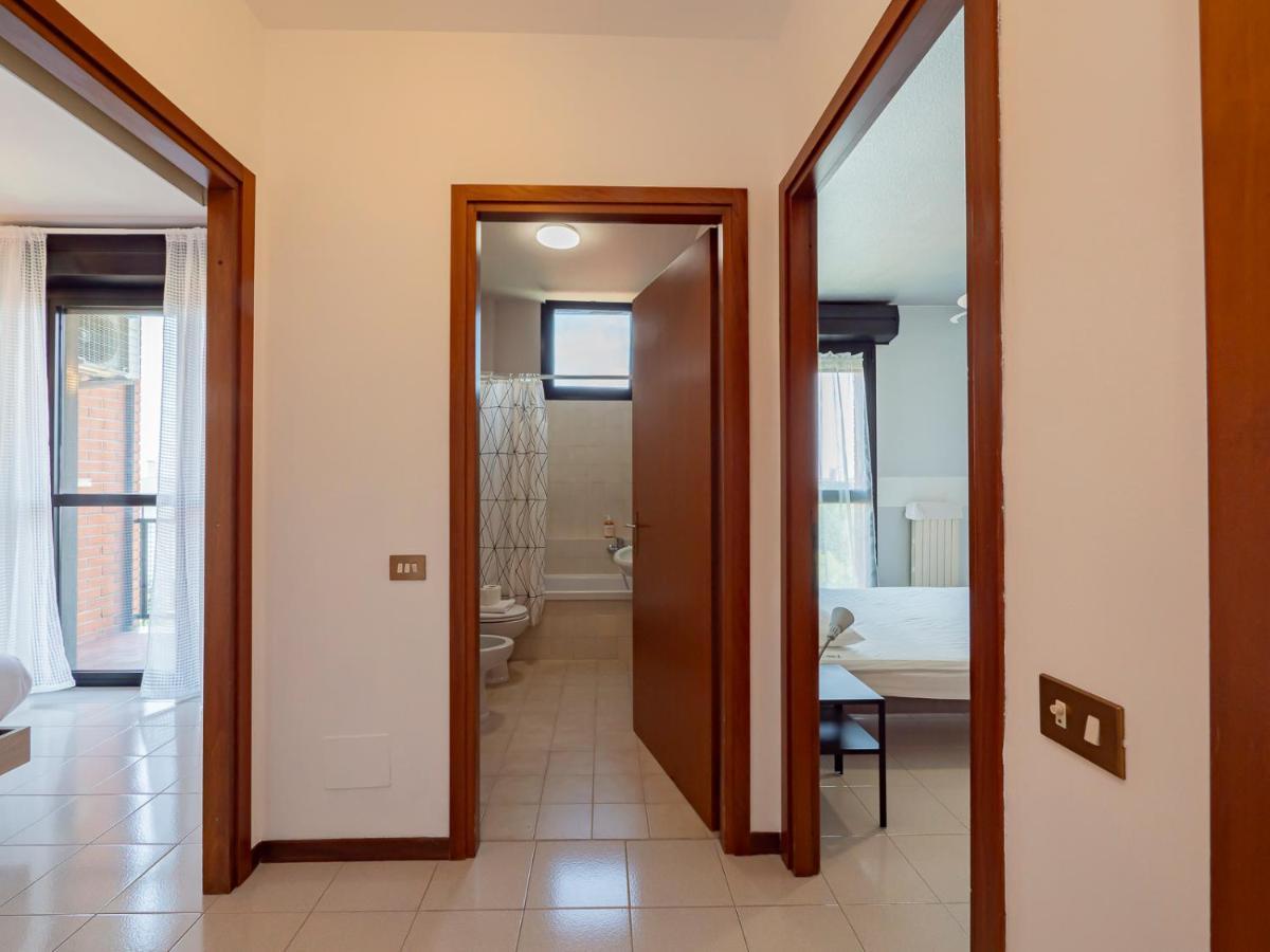 I Host - Finetti 4 *