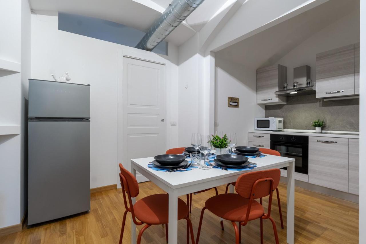 Apartment Centro Storico Duomo A 5 Minuti Wifi Netflix Milan