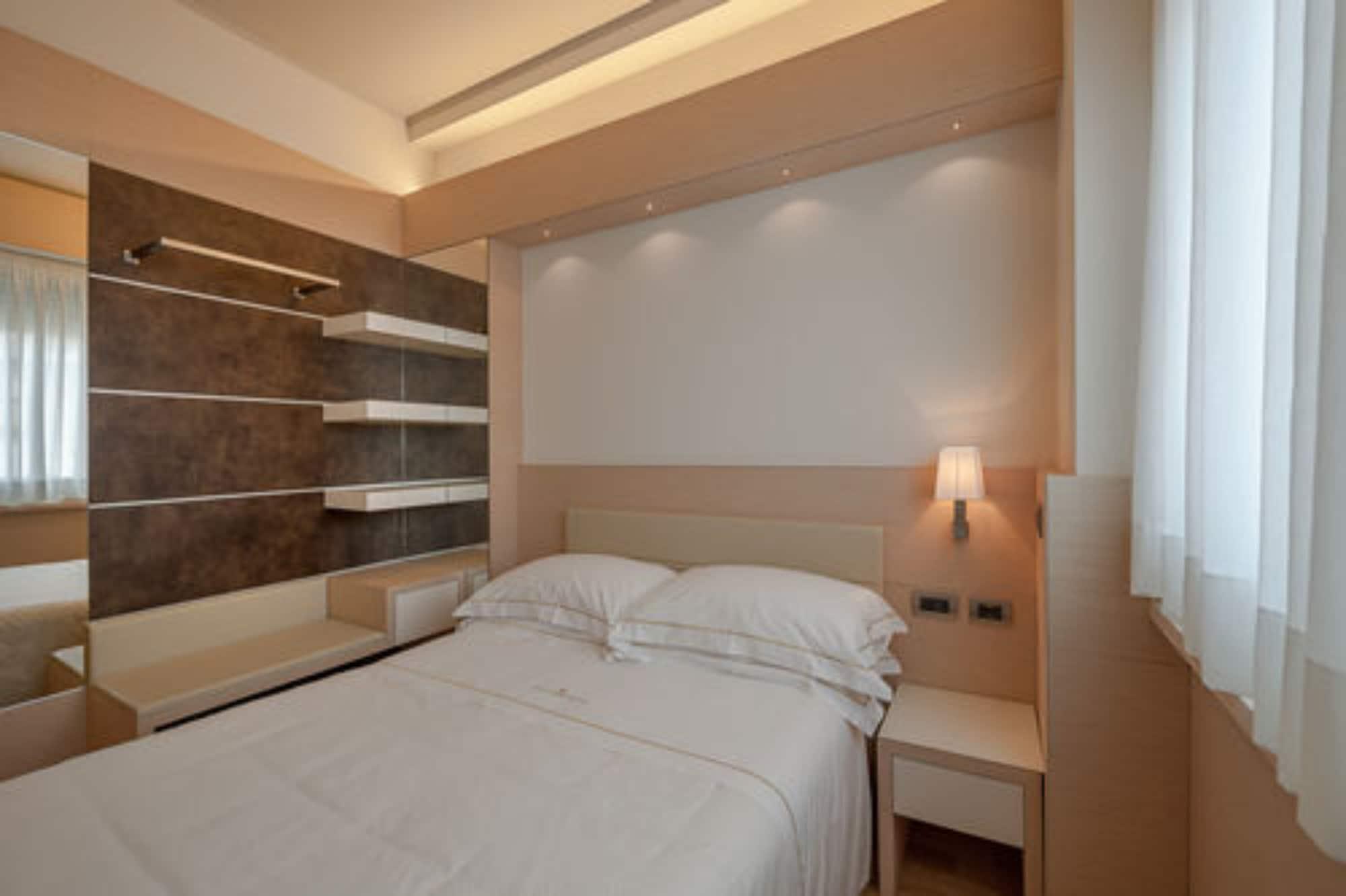 Ariston Hotel