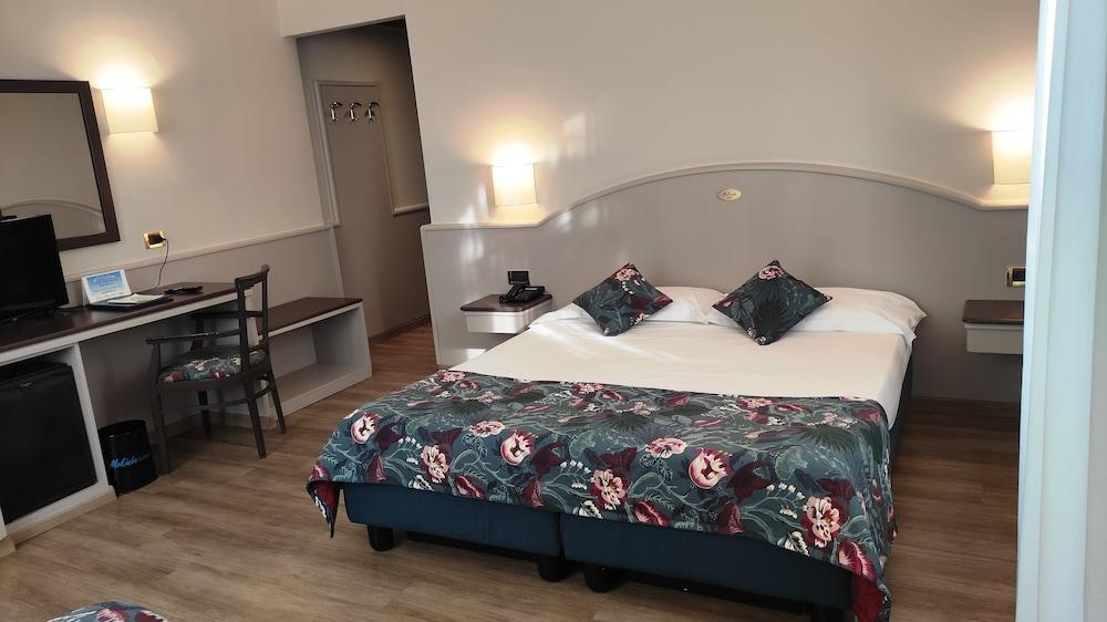 Hotel Mokinba Montebianco