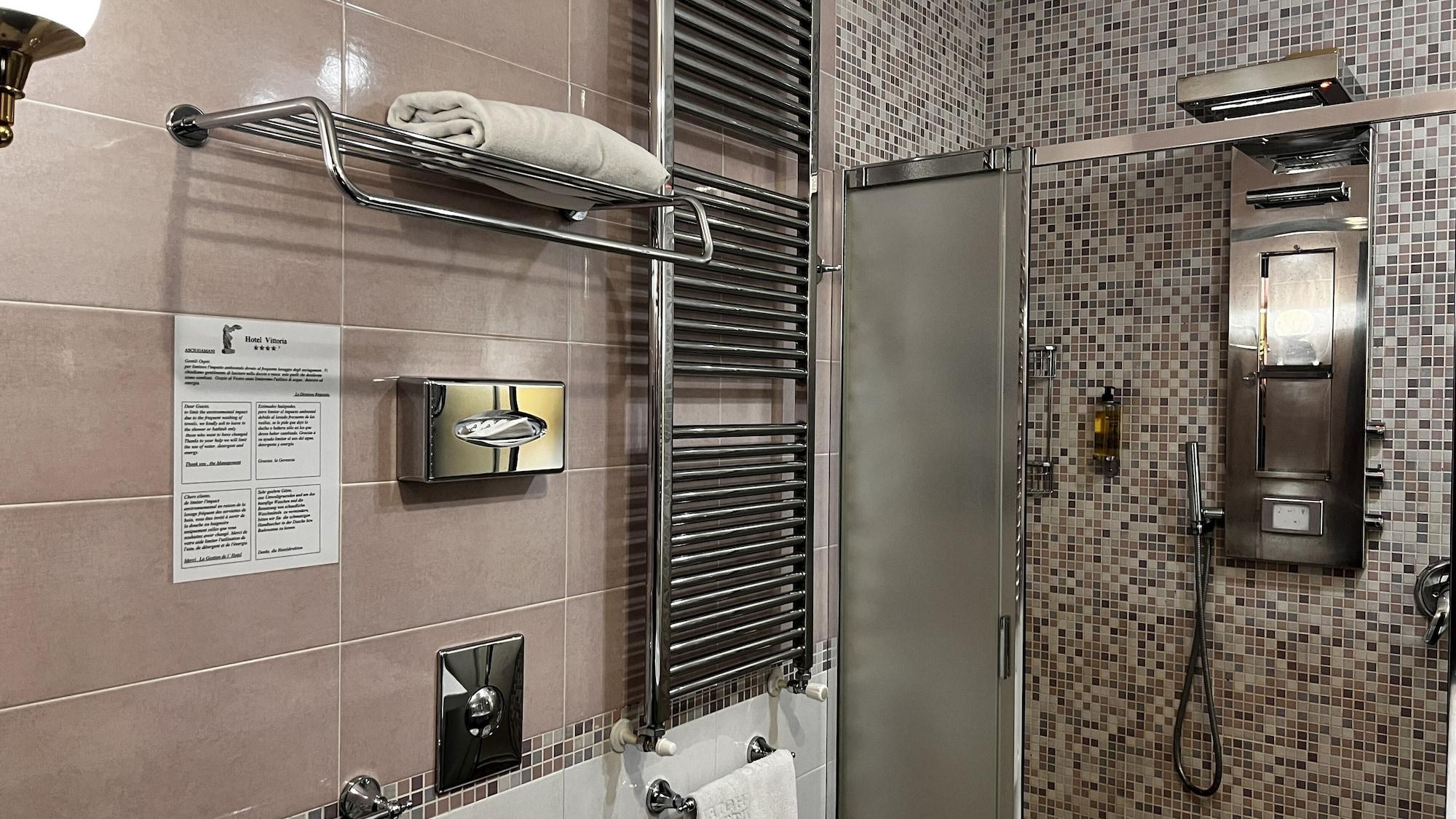 Vittoria Hotel 4*
