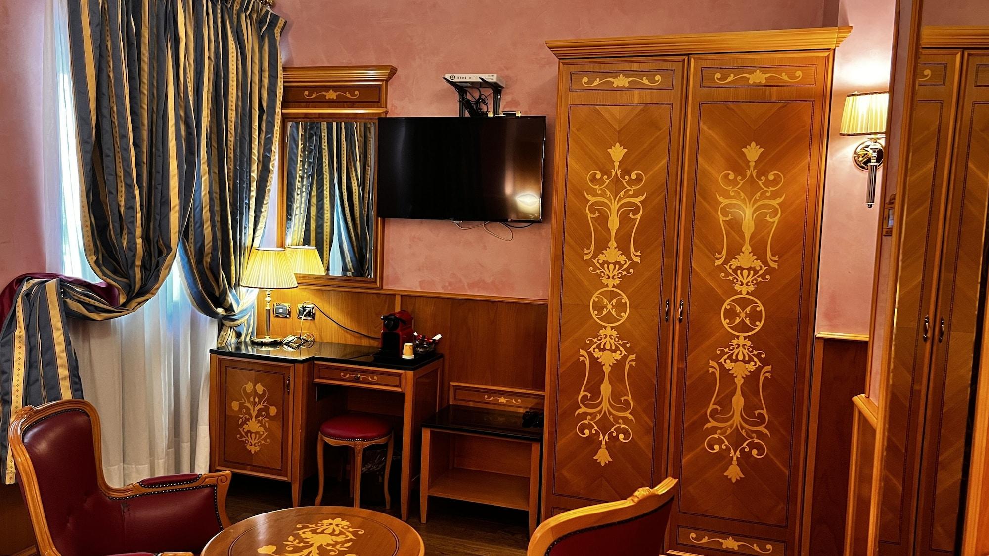 Vittoria Hotel