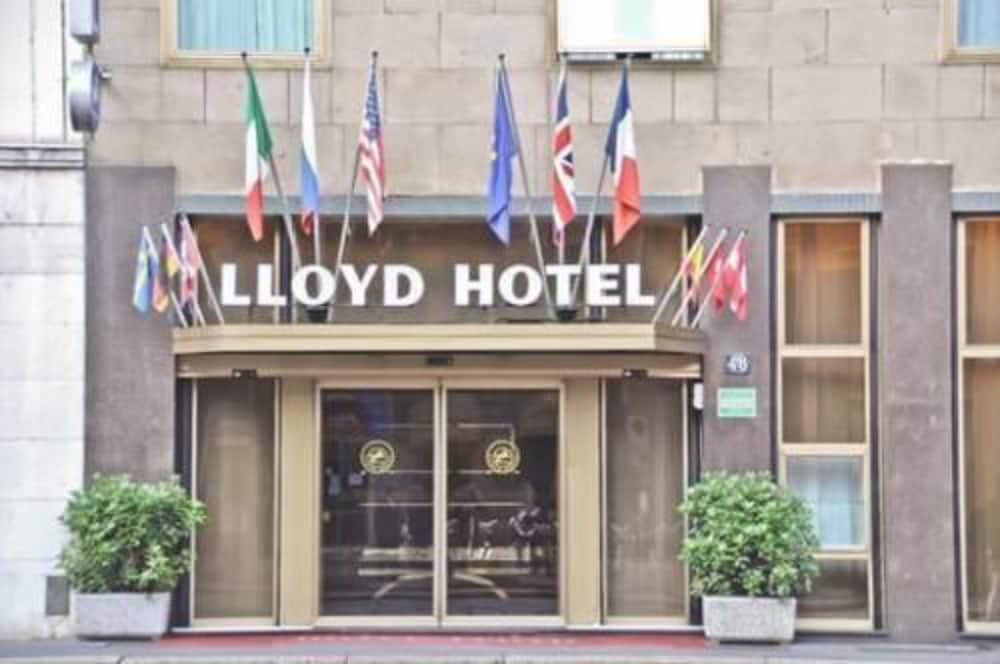 Lloyd Milan