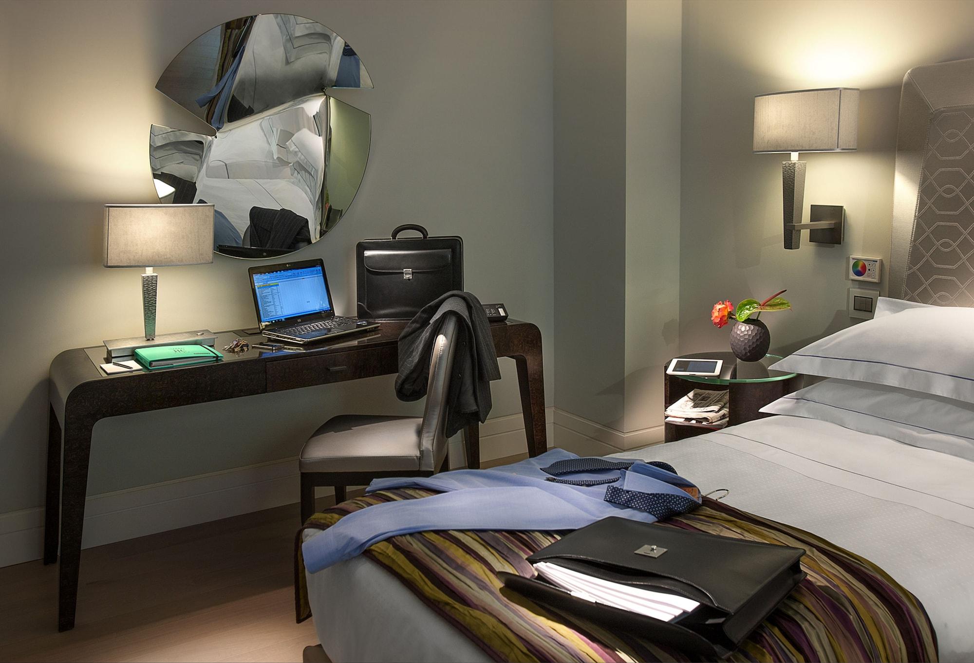 Cavour 4*