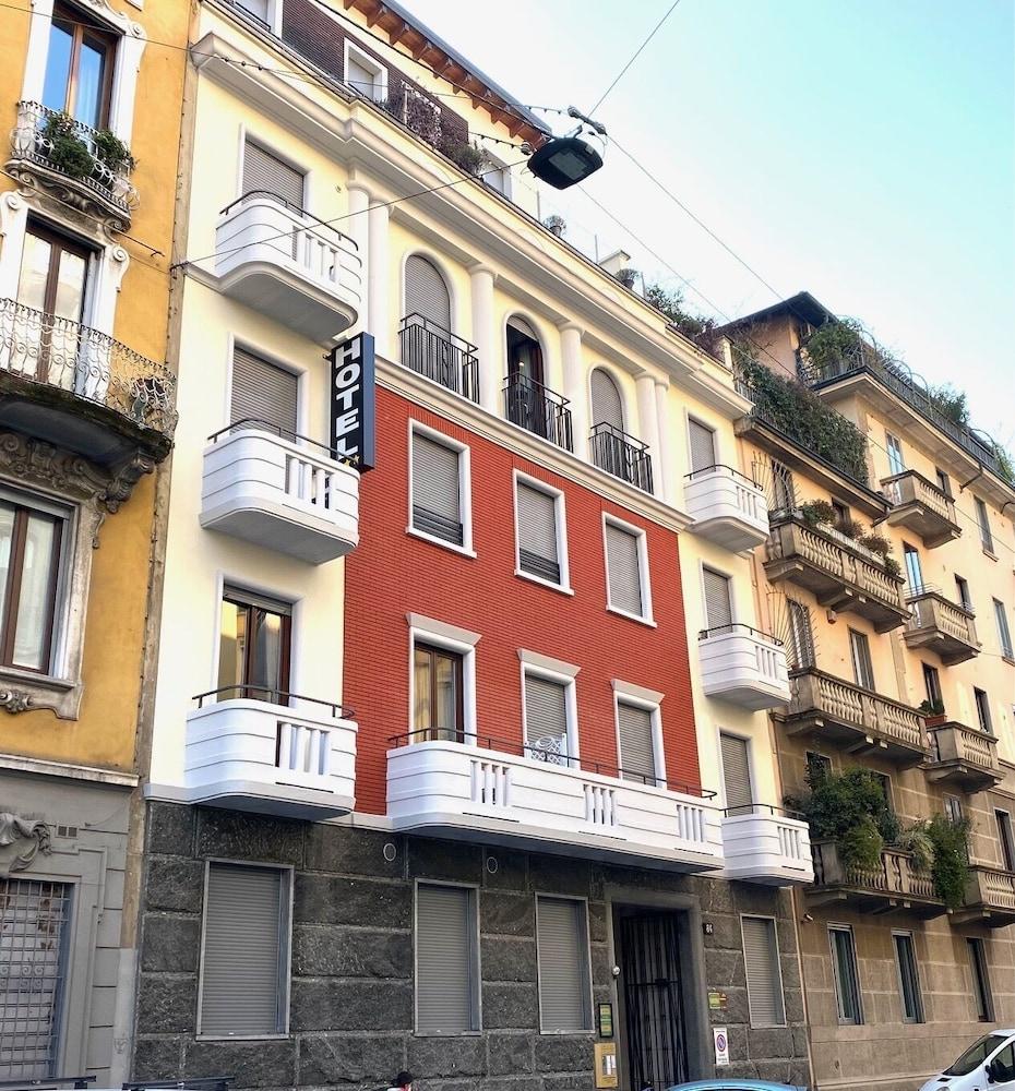 Carlo Goldoni 2* Milan