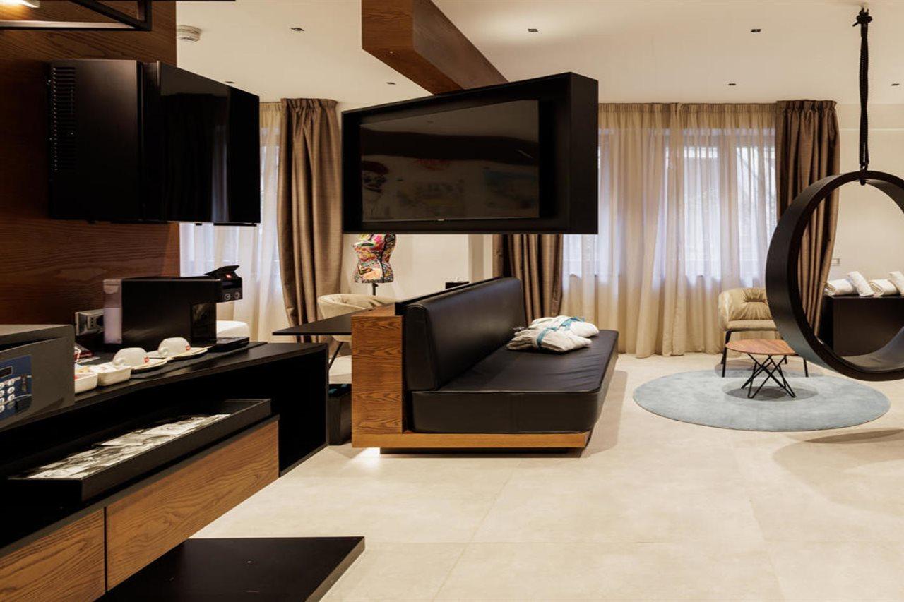 Hotel The Corner Duomo 4*