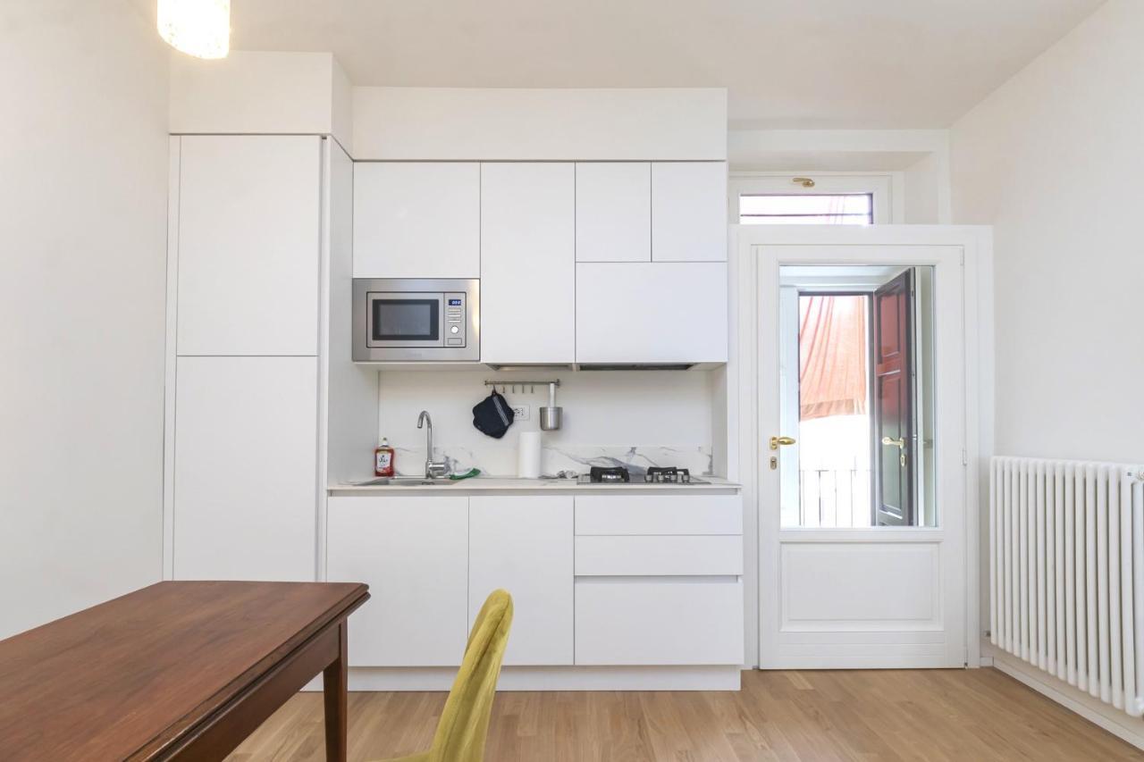 Ihost Luxury Flat - Gaudenzio Ferrari 14 Apartment Milan
