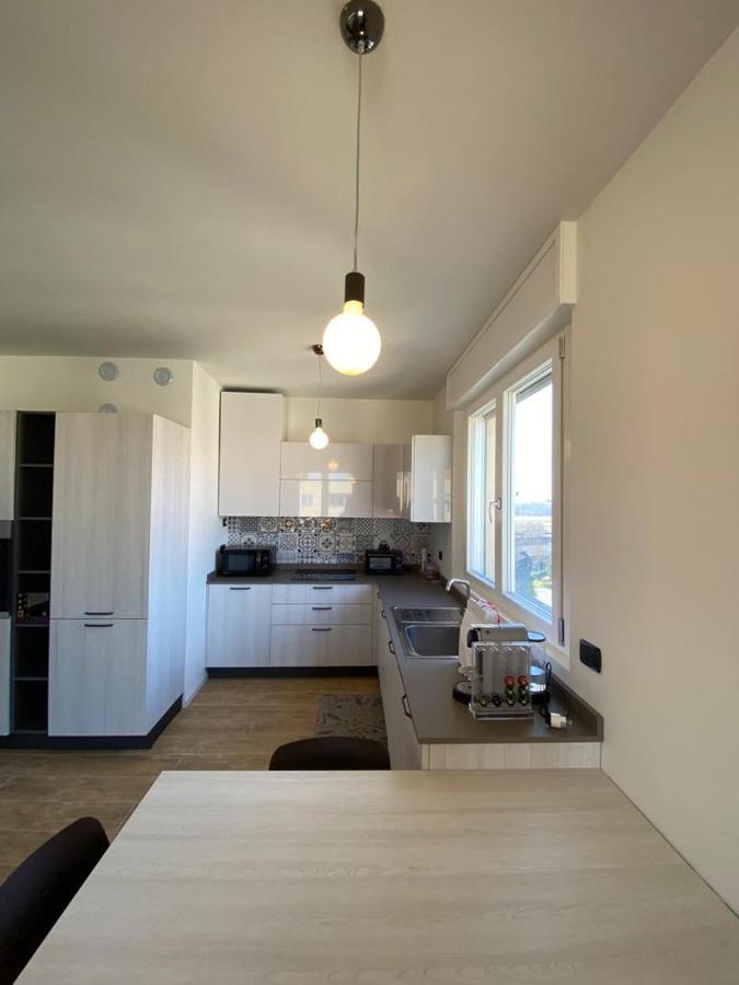 Xenia - Spacious & Comfortable Near San Siro Stadium Apartment Milan