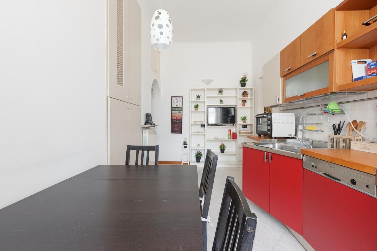 Roomy X5 - 850 M Far From Famagosta Mm2 * Milan