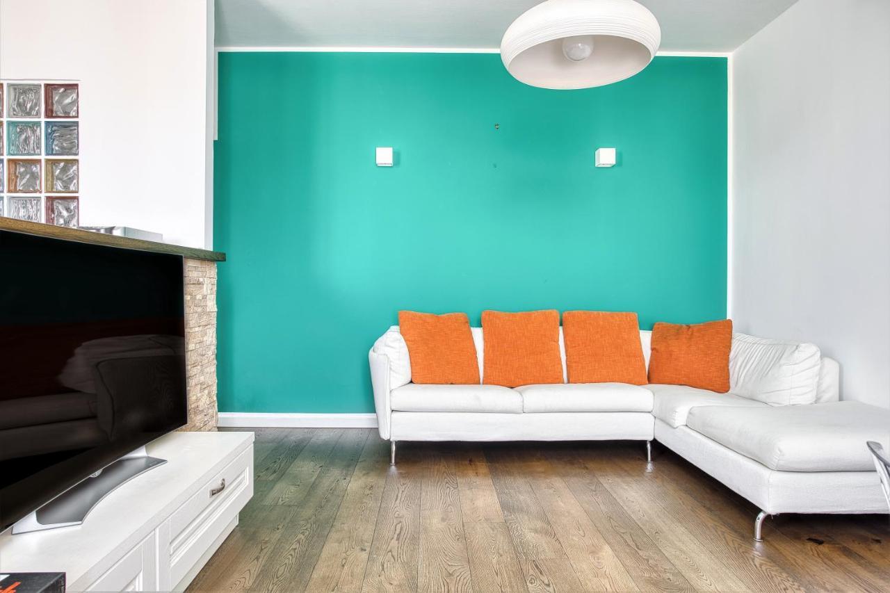 Joivy Superb 2bed Flat With Balcony Appartamento