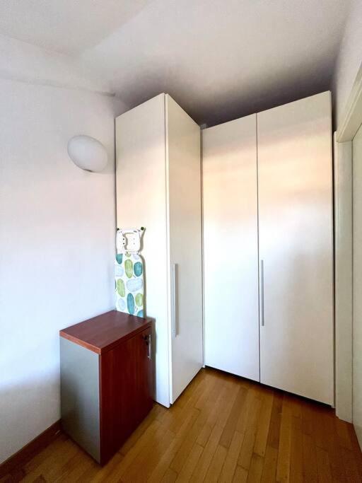 Luminoso Bilocale Con Terrazzo Apartamento