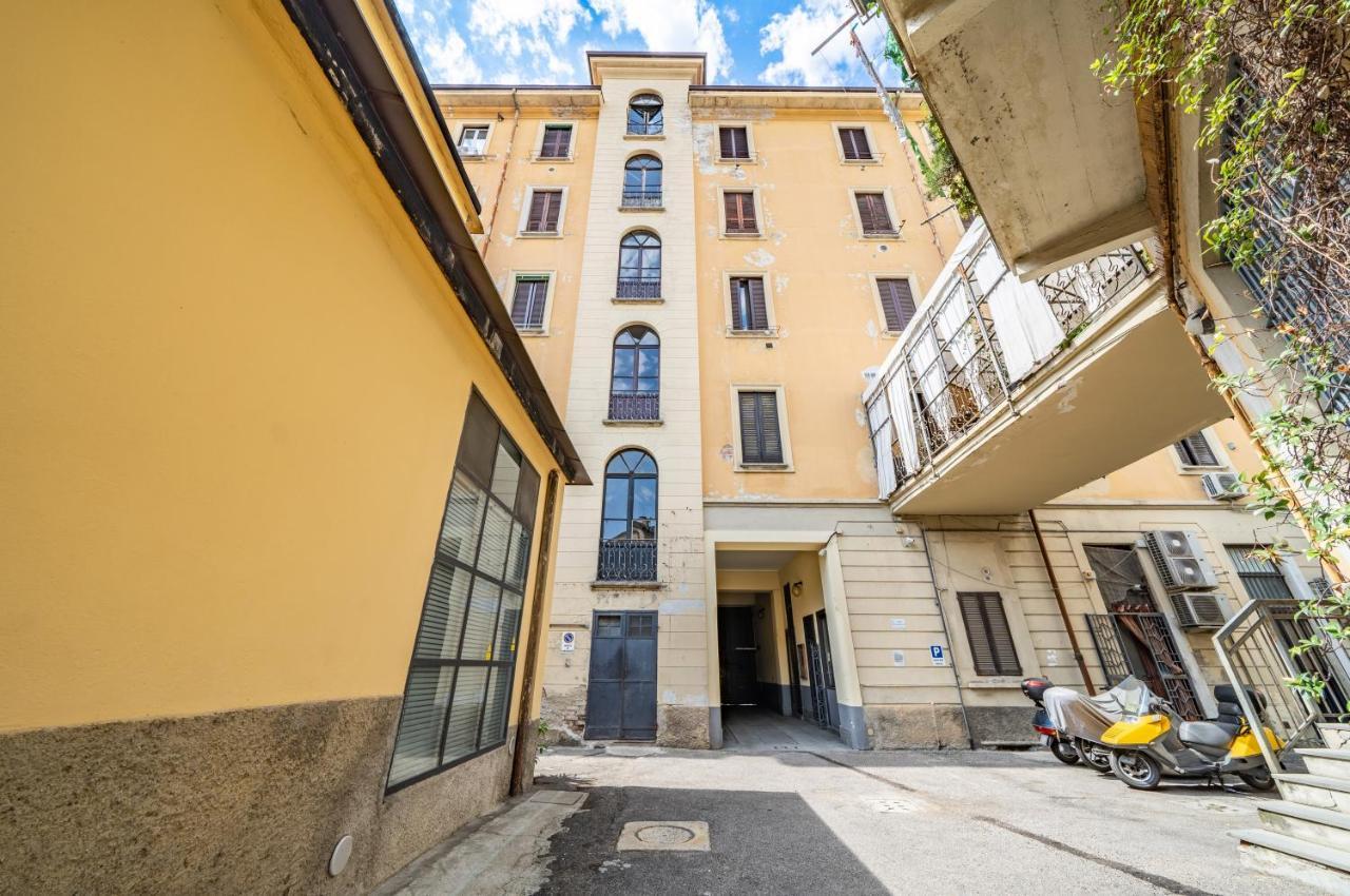 Apartment Isola And Garibaldi District Lovely