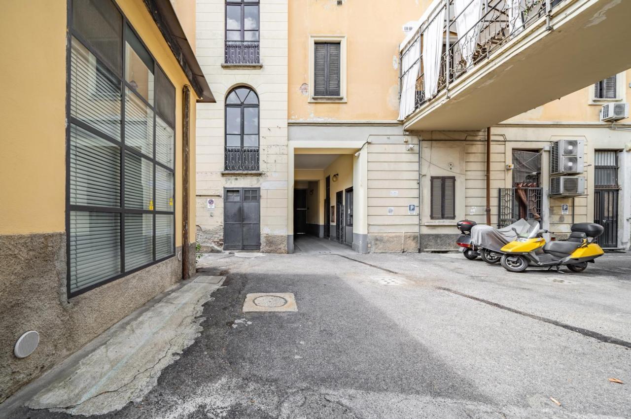 Isola And Garibaldi District Lovely Milan