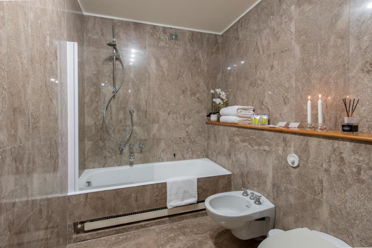 Royal - Luxury Duomo Apartment Milan