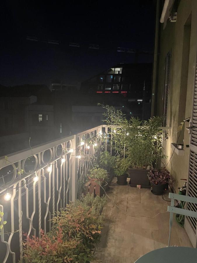 Apartment Isola - Bright 2-room With Balcony Milan
