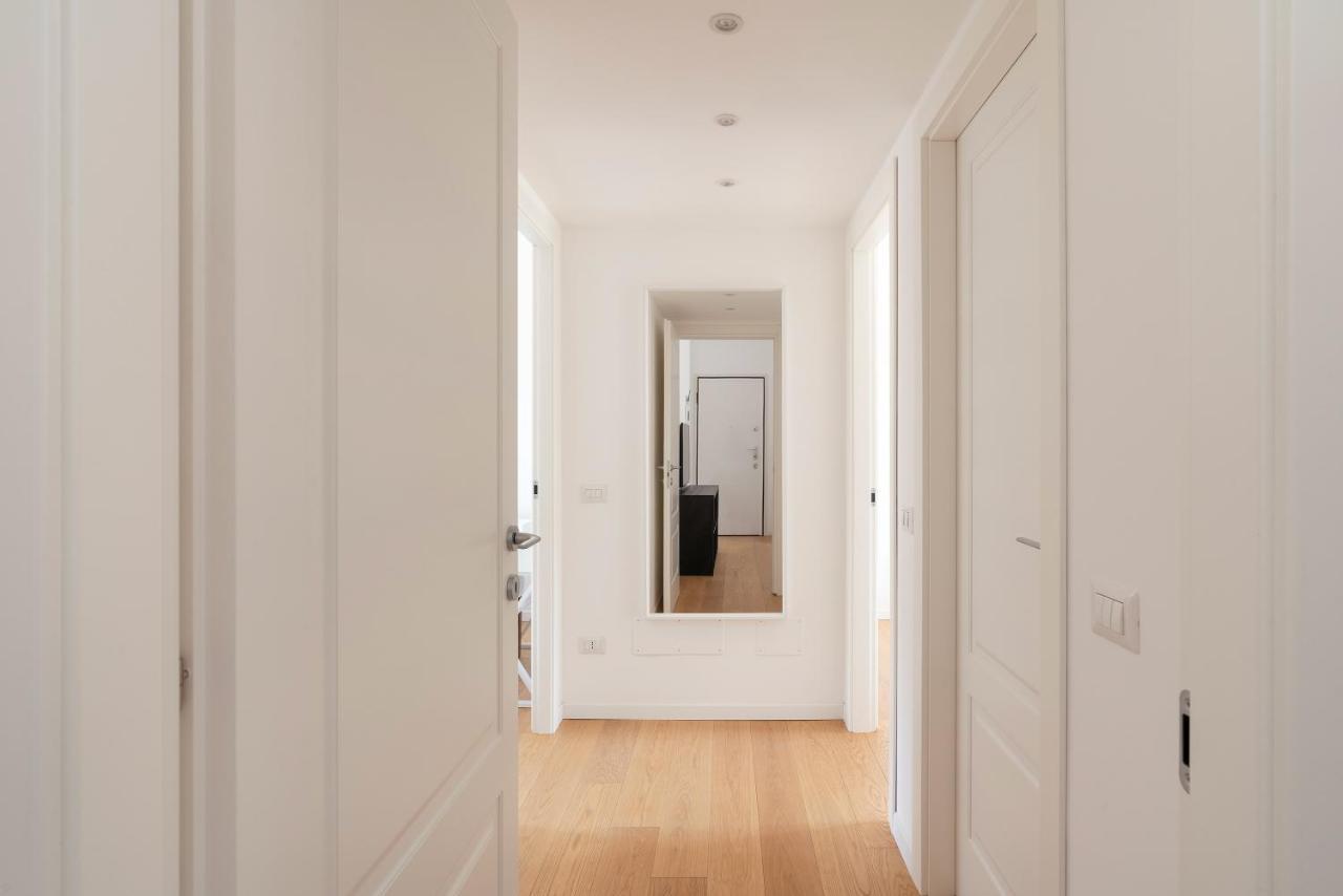 Santa Tecla Living Taramelli 66 Milan