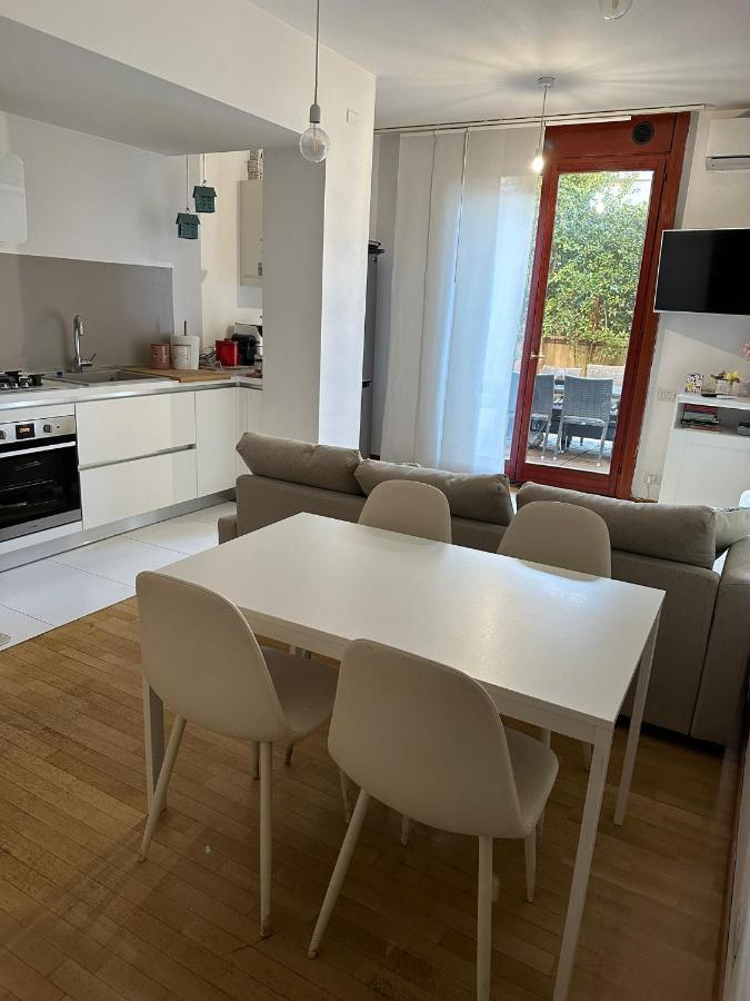 Apartamento Be-c0 Bicocca Luxury Garden Milão