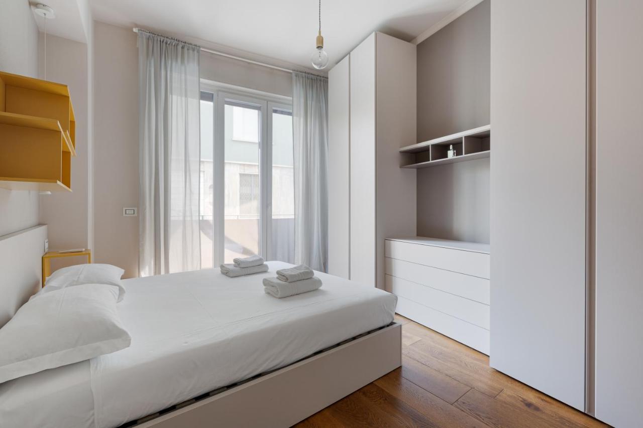 Bullona Bright & Design - M5 Gerusalemme Milan