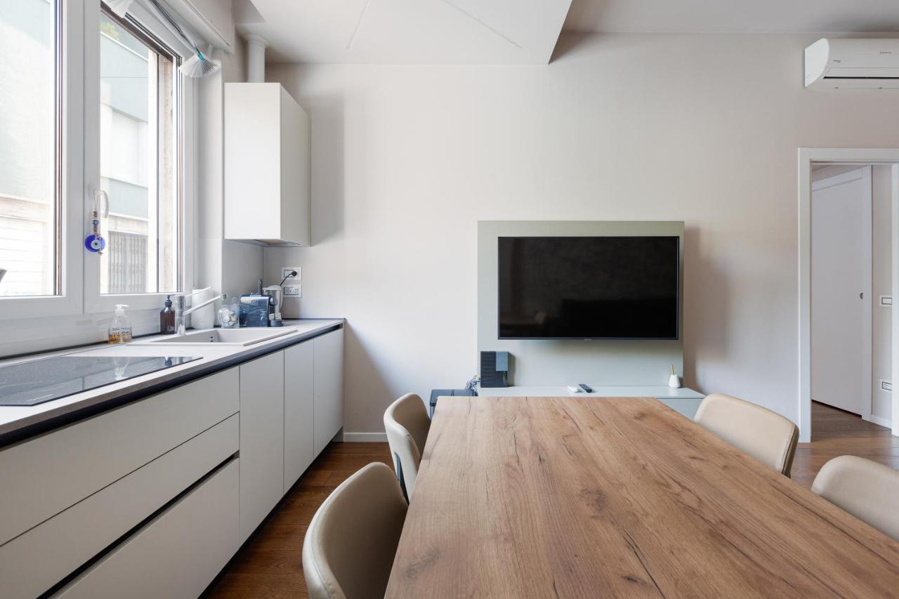 Bullona Bright & Design - M5 Gerusalemme Milan