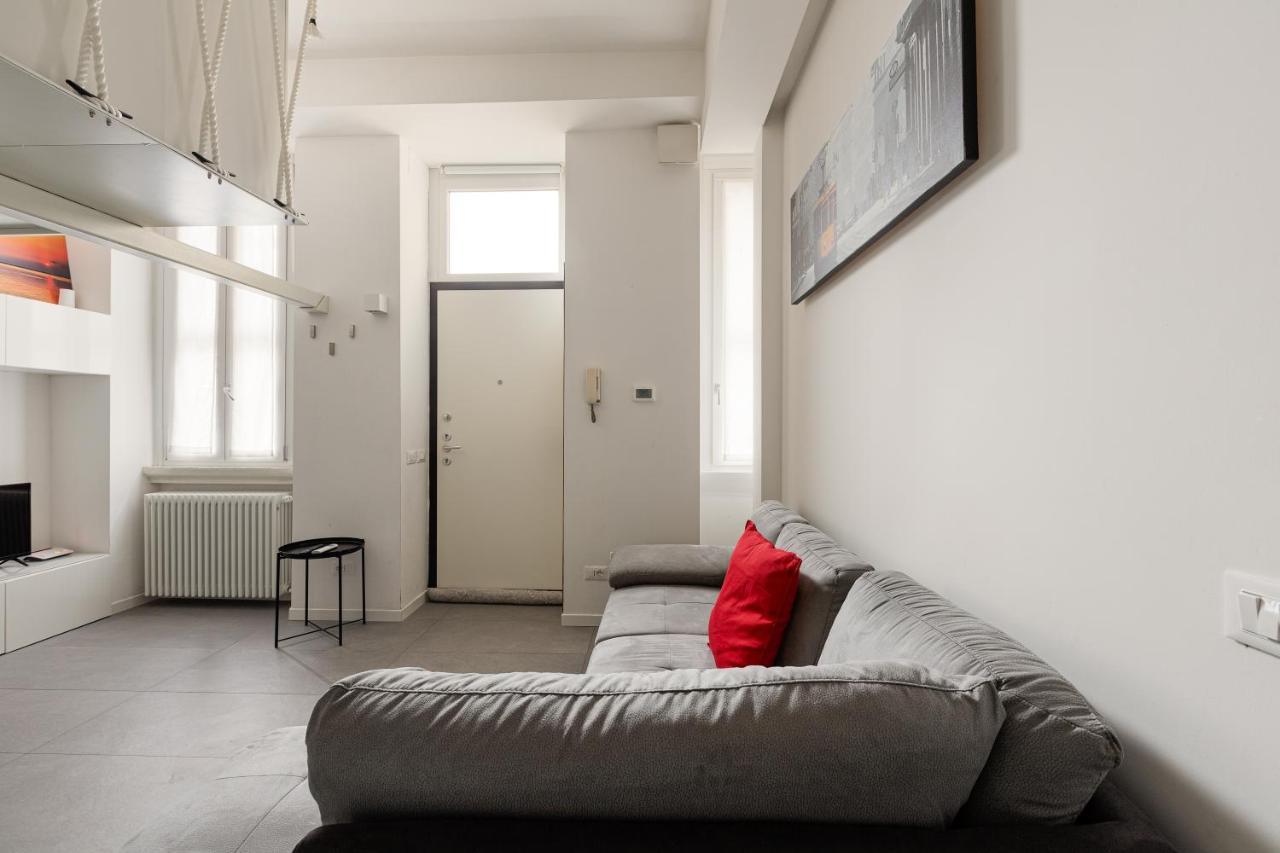 Cosy And Quiet In * Milan