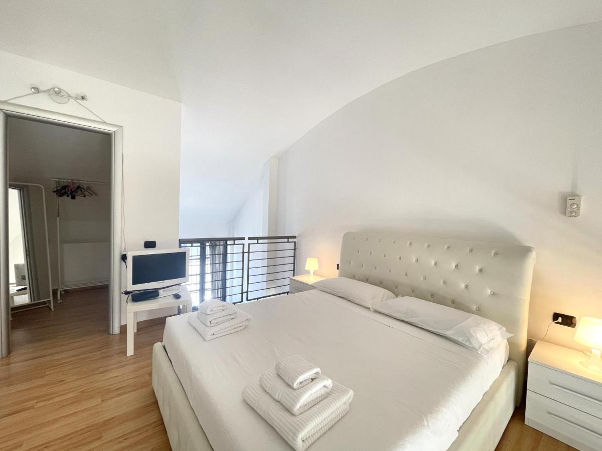 Accomodo Mil47 Monolocale Prada * Milano
